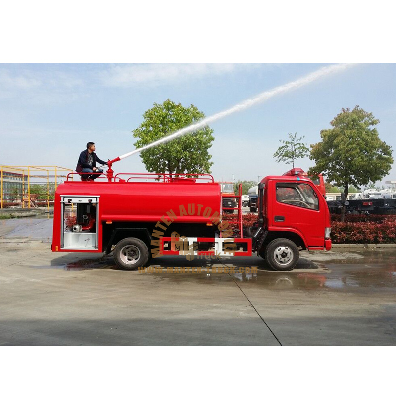 Water Sprinkler Tank Fire Truck Performance