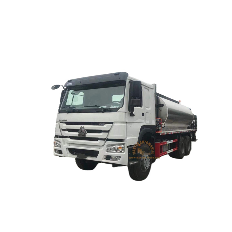 Sinotruk HOWO 16cbm Asphalt Distributor Truck