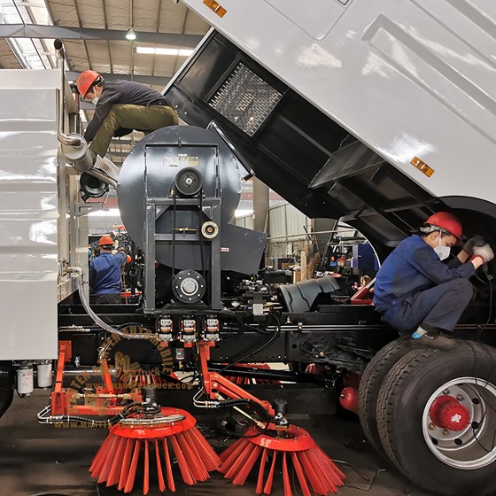 Auxiliary Engine And Blower For Sweeper Truck